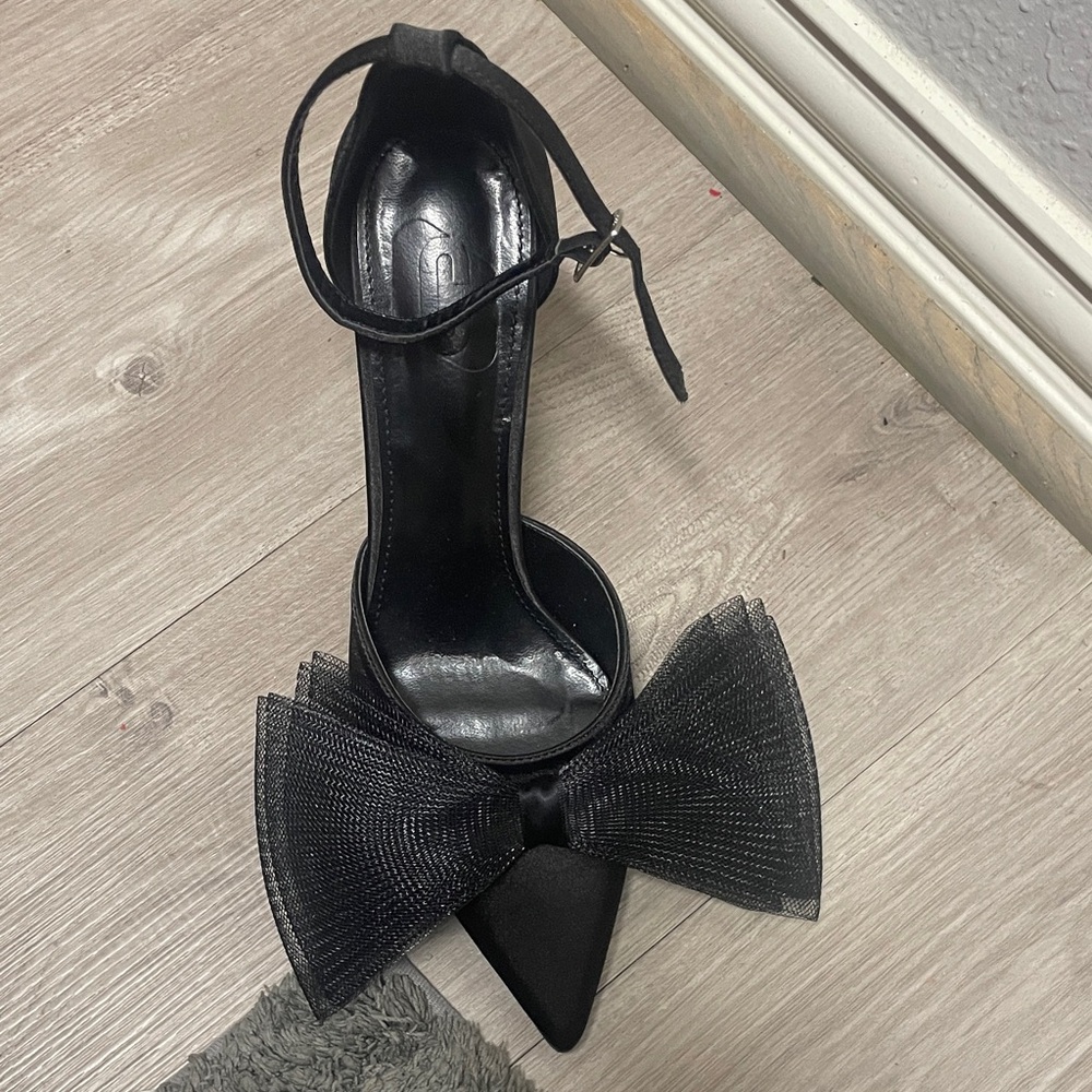 Elegant Black Bow Women's Shoe